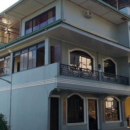 Divine Castle Travelers Inn Coron Exterior photo