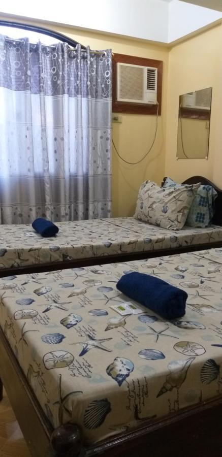 Divine Castle Travelers Inn Coron Exterior photo