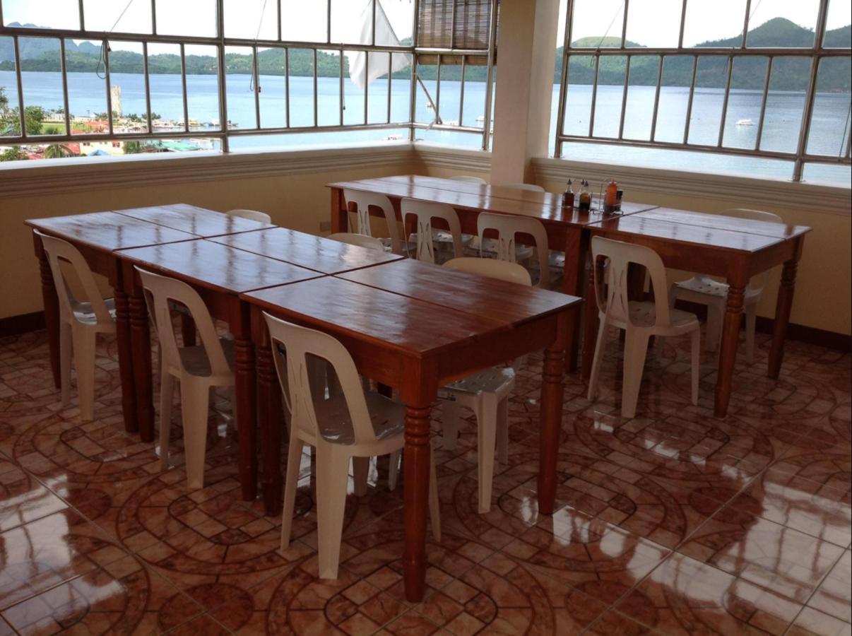 Divine Castle Travelers Inn Coron Exterior photo